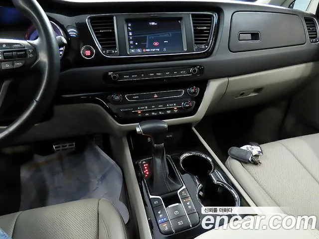 Kia The New Carnival id 2784908 из Кореи 10