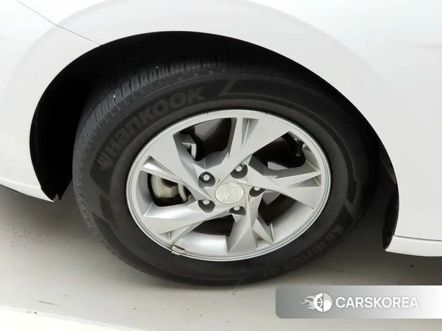 Hyundai Avante (CN7) id 4480960 из Кореи 10