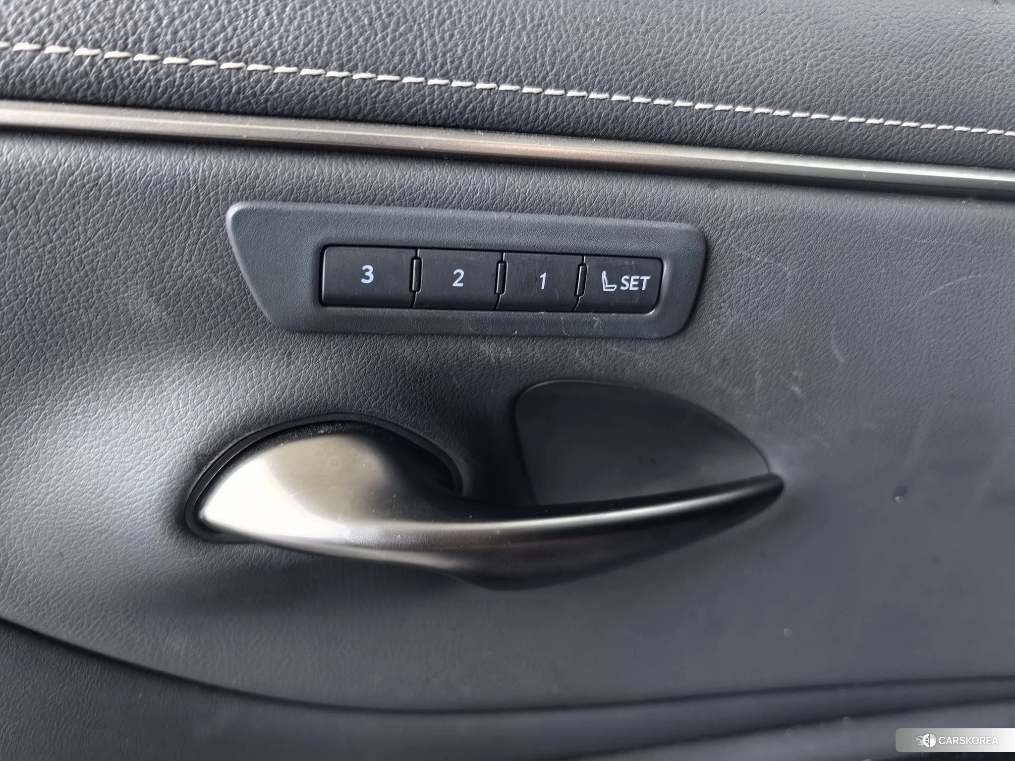 Lexus ES id 4468015 из Китая 10