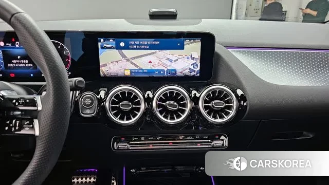 Mercedes-Benz GLA - Class H247 id 3502299 из Кореи 10