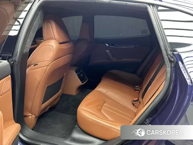 Maserati Quattroporte id 3695000 из Кореи 10