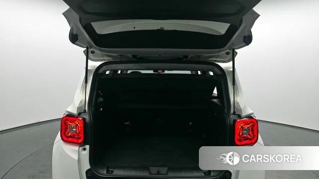 Jeep Renegade id 3892668 из Кореи 10