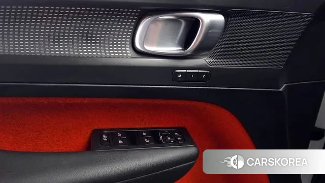 Volvo XC40 id 3547235 из Кореи 10