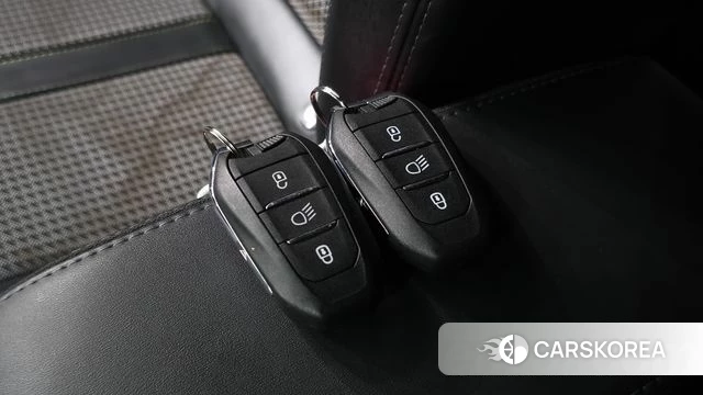 Peugeot e-208 second Generation id 4401398 из Кореи 10