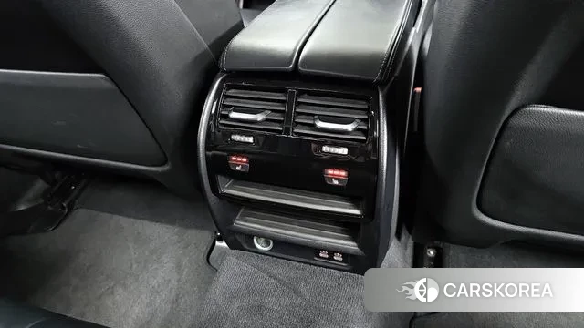 BMW 5 Series (G30) id 3128374 из Кореи 10