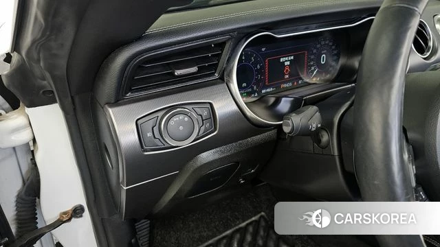 Ford Mustang id 3953820 из Кореи 10