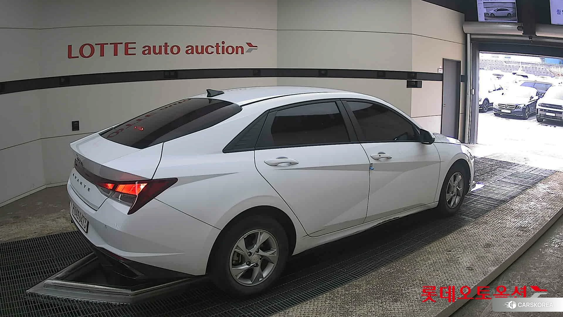 Hyundai Avante id 3875837 из Кореи 10