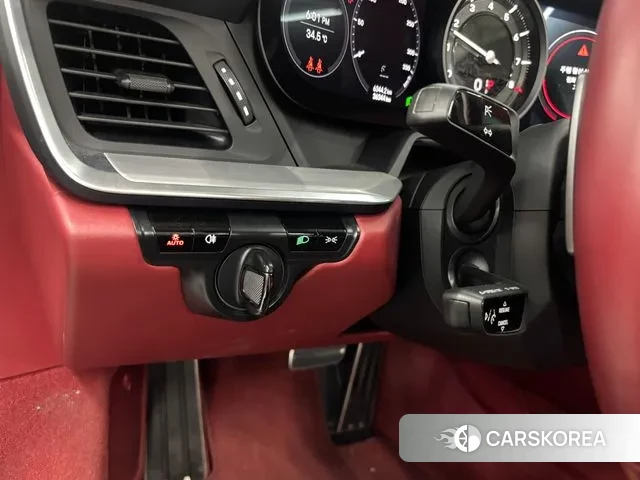 Porsche 911(992) id 2994426 из Кореи 10