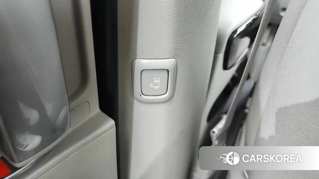 Kia The New Carnival id 4378086 из Кореи 10