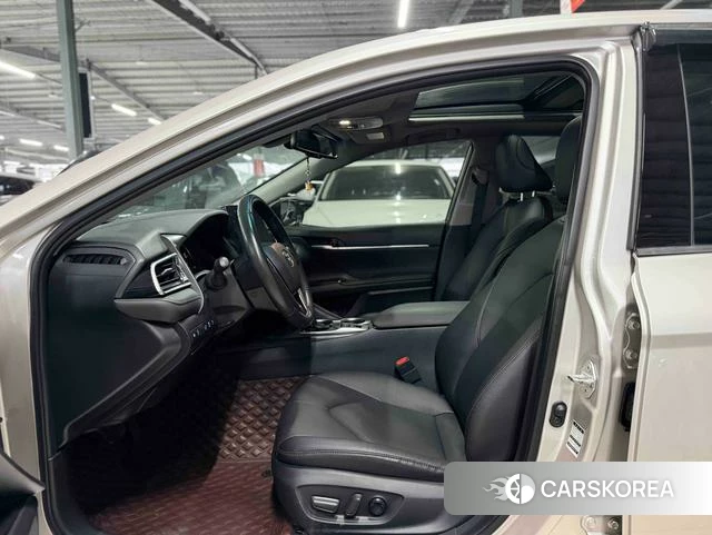 Toyota Camry id 4271950 из Китая 10