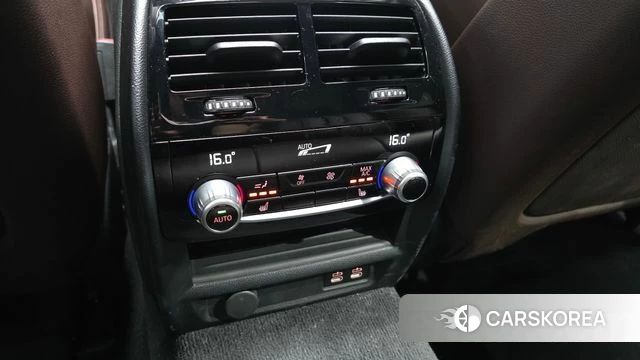 BMW 5 Series (G30) id 4591438 из Кореи 10