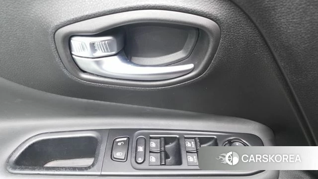 Jeep Renegade id 4895171 из Кореи 10
