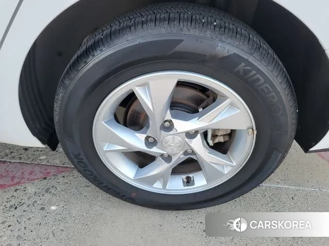 Hyundai Avante (CN7) id 3274100 из Кореи 10