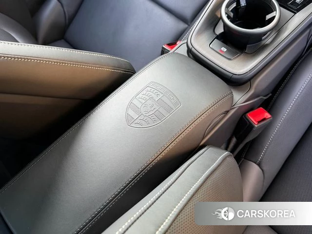 Porsche 911(992) id 4681510 из Кореи 10