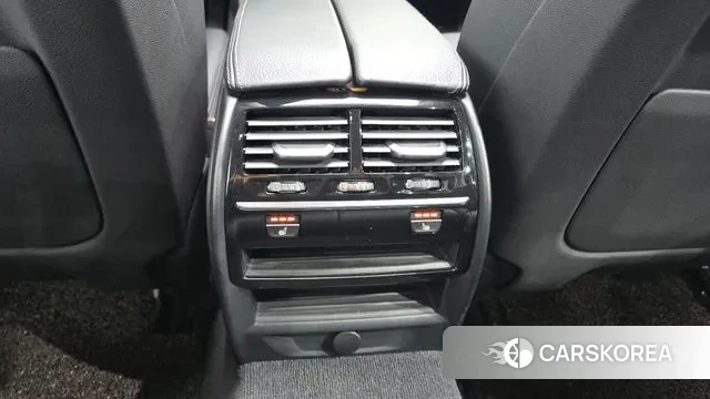 BMW 5 Series (G30) id 3761471 из Кореи 10