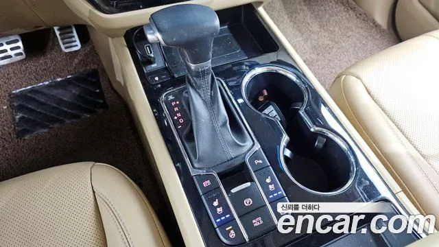 Kia The New Carnival id 2535127 из Кореи 10