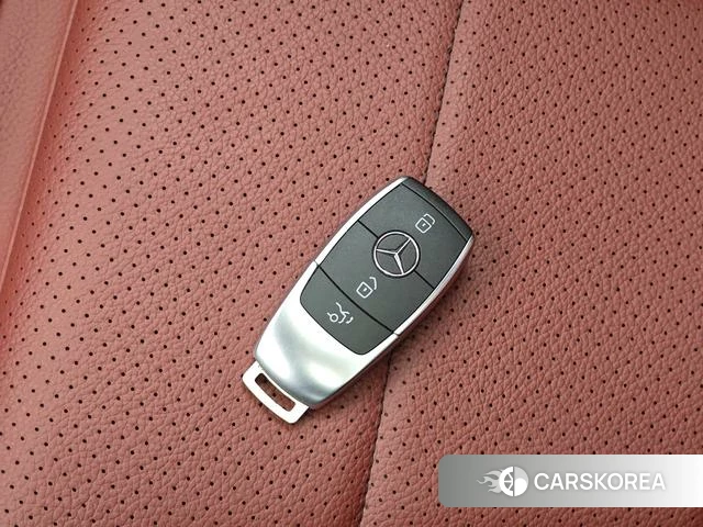 Mercedes-Benz GLC Coupe id 4209942 из Китая 10
