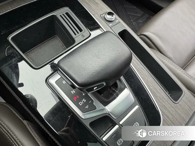 Audi Q5L id 4257087 из Китая 10