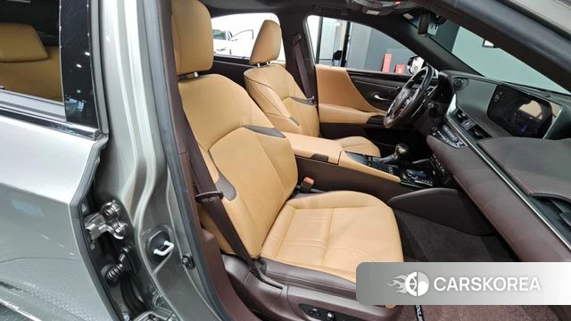 Lexus ES300h 7th generation id 4900109 из Кореи 10