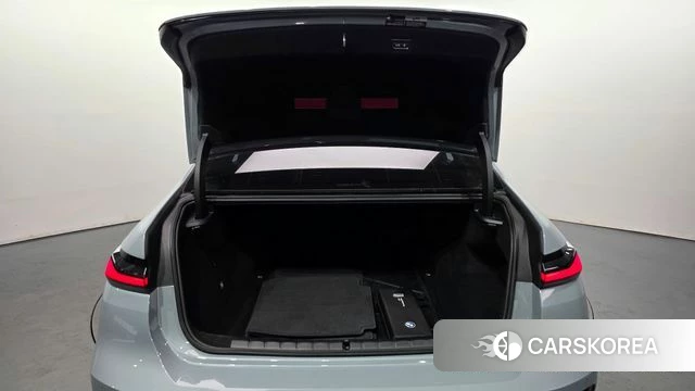 BMW i7 (G70) id 4474301 из Кореи 10
