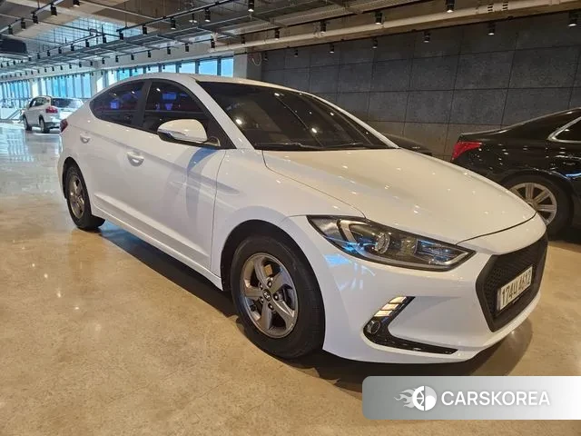 Hyundai Avante AD id 3284525 из Кореи 10