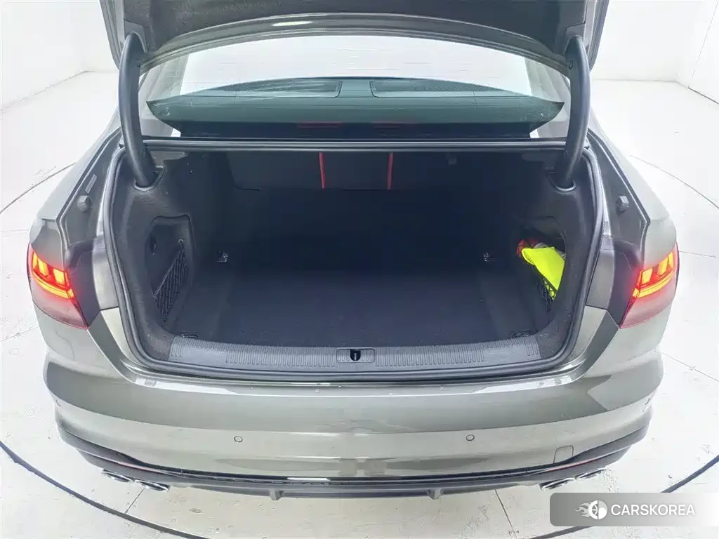 Audi S4 id 4570350 из Китая 10