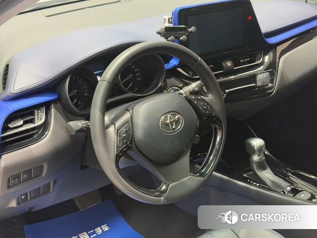 Toyota C-HR id 4273851 из Китая 10