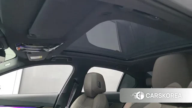 BMW 5 Series (G60) id 3371819 из Кореи 10