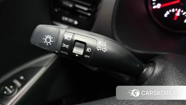 Kia Stonic id 3943121 из Кореи 10