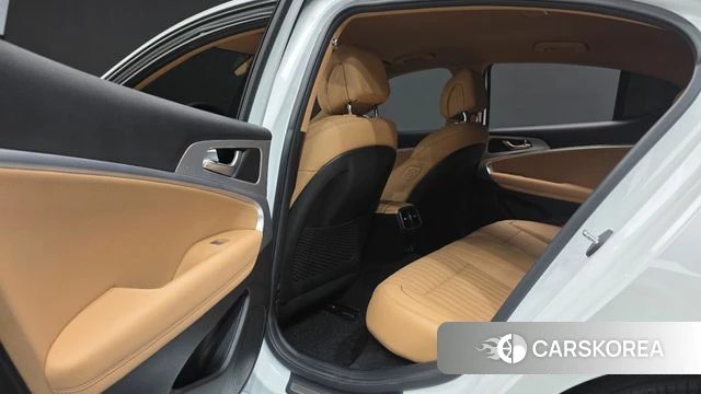 Genesis The New G70 id 4268215 из Кореи 10