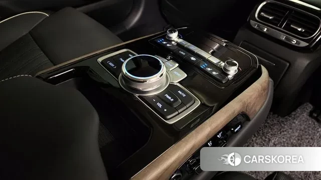 Genesis G90 id 3374894 из Кореи 10