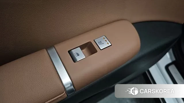 Hyundai Grandeur Hybrid (GN7) id 3711399 из Кореи 10