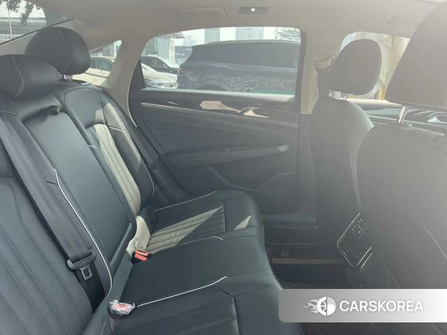 Volkswagen Passat id 4307405 из Китая 10