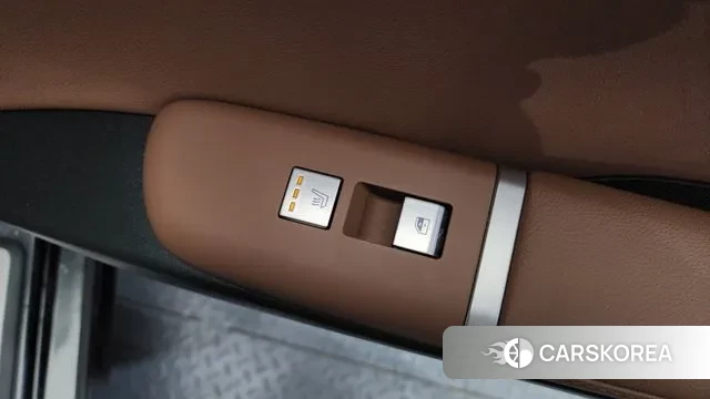 Hyundai Grandeur (GN7) id 3711497 из Кореи 10