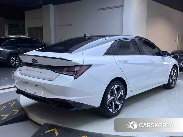 Hyundai Elantra id 4241007 из Китая 10