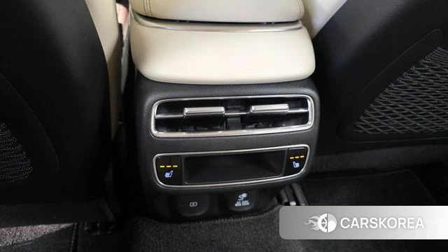 Genesis GV70 id 4778318 из Кореи 10