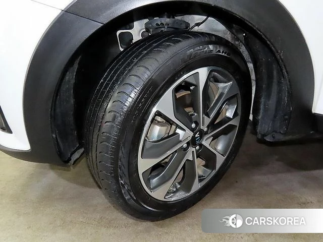 Kia Stonic id 3917481 из Кореи 10