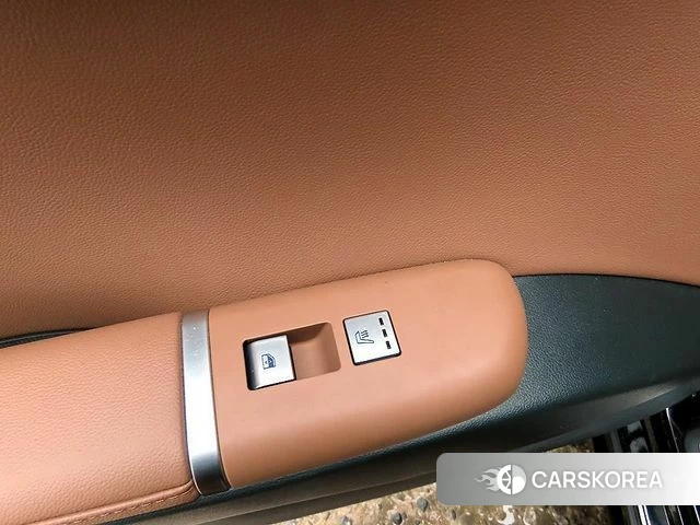 Hyundai Grandeur (GN7) id 3922265 из Кореи 10