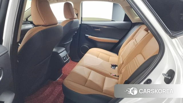 Lexus NX300h id 4203682 из Кореи 10