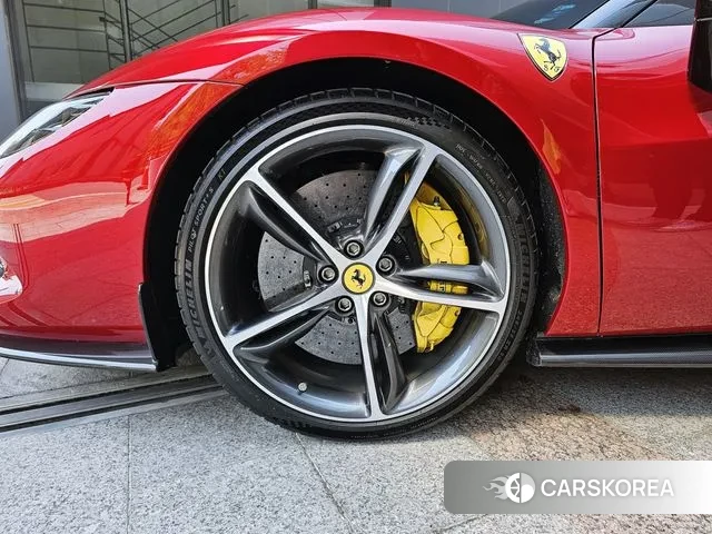 Ferrari 296 GTS id 3021855 из Кореи 10