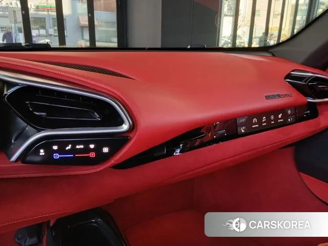 Ferrari 296 GTS id 3701027 из Кореи 10