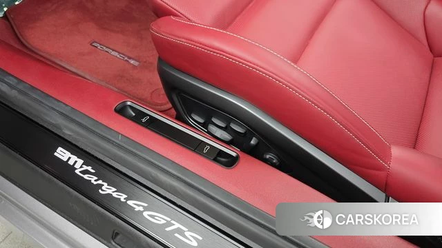 Porsche 911(992) id 4700860 из Кореи 10