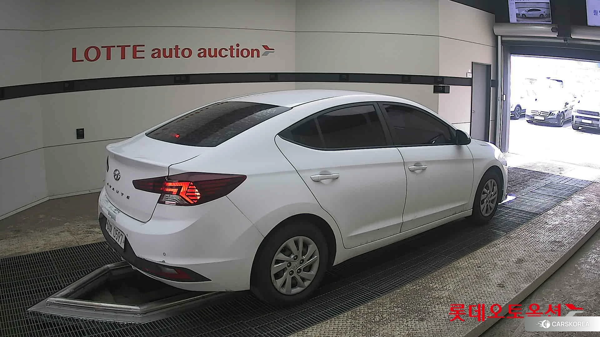 Hyundai Avante id 3888348 из Кореи 10