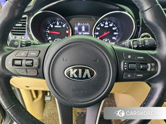 Kia All New Carnival id 4471793 из Кореи 10