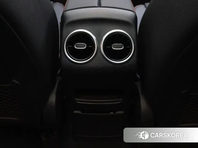 Mercedes-Benz GLA - Class H247 id 3549657 из Кореи 10