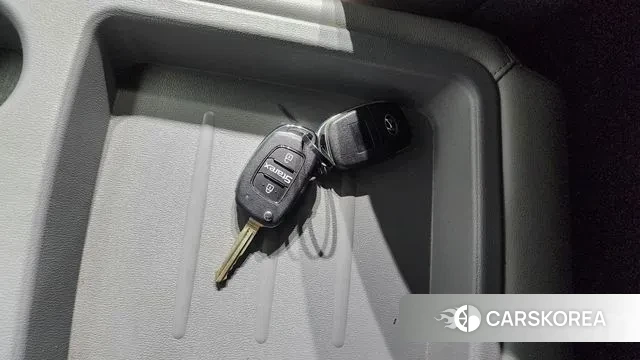 Hyundai The New Grand Starex id 3422863 из Кореи 10