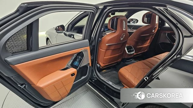 BMW 7 Series (G70) id 4432326 из Кореи 10