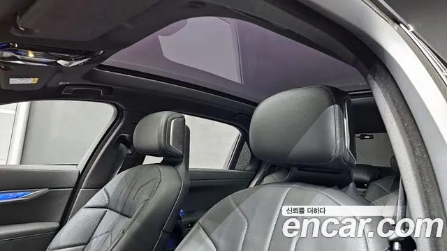 BMW 7 Series (G70) id 2609508 из Кореи 10