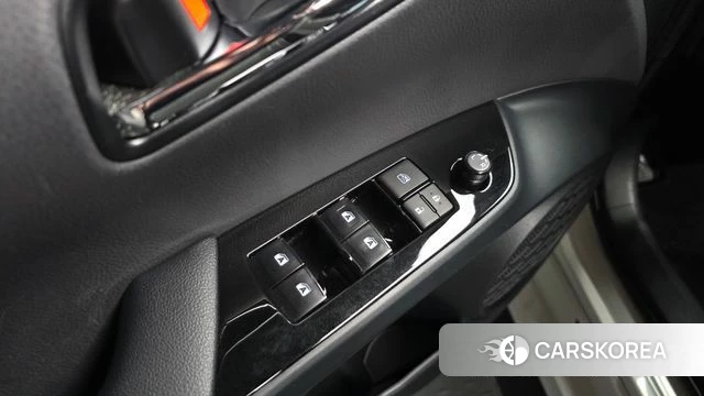 Toyota Prius 4th Generation id 4536455 из Кореи 10