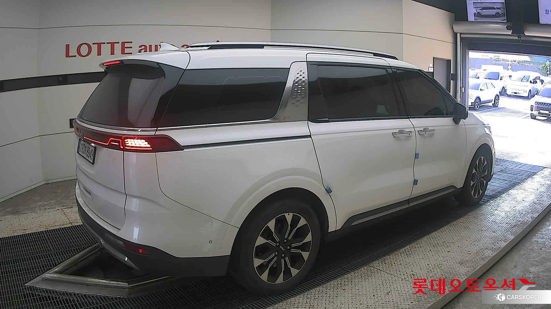 Kia Carnival id 4902338 из Кореи 10